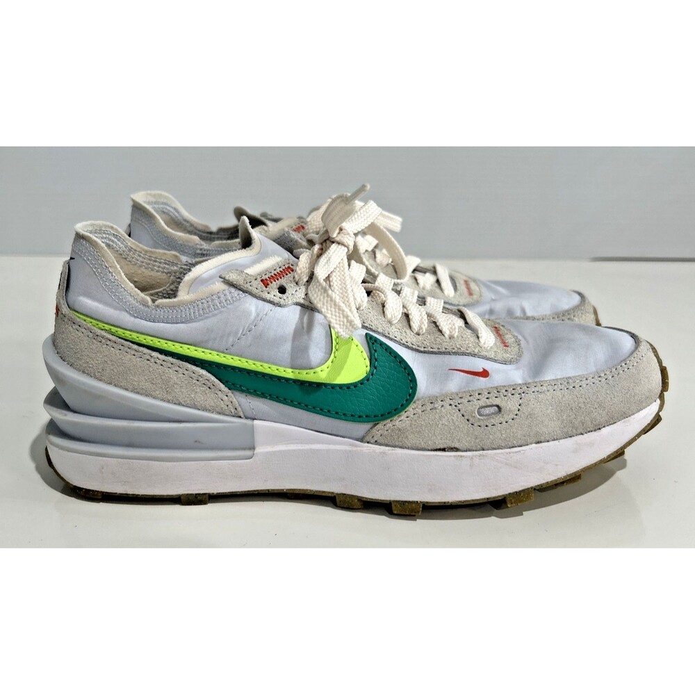 Nike Womens 7.5 Waffle One SE Low Double Swoosh Athletic Shoes  DX4309-001
